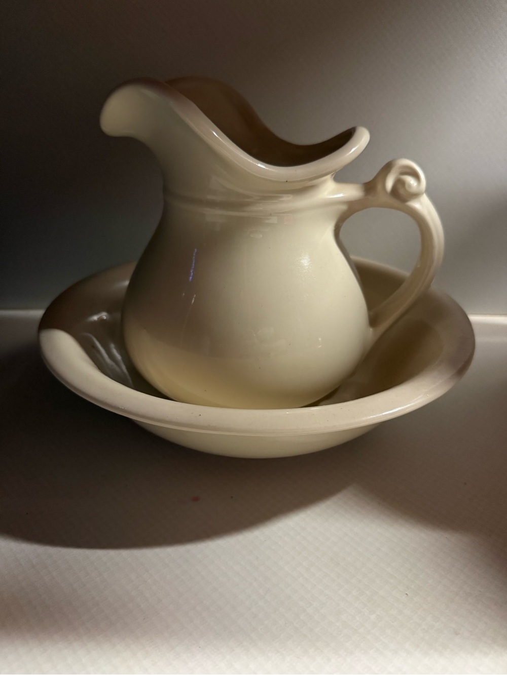 McCoy vintage wash/basin set